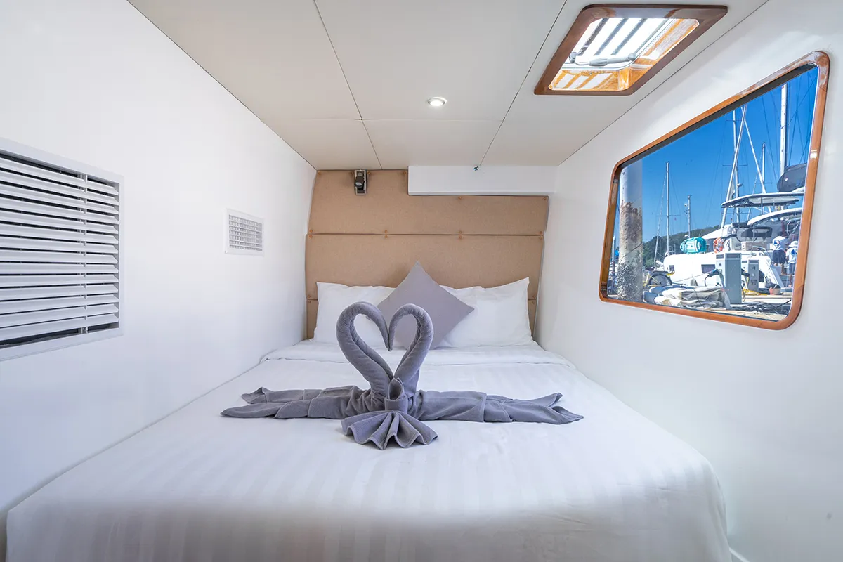 bon-bon-catamaran-charter-phuket-thailand