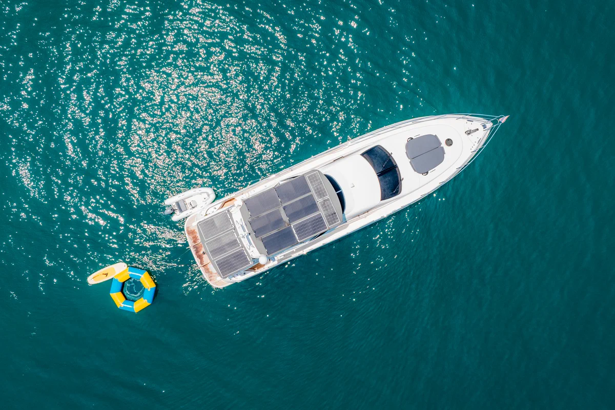 Azimut 68 _19