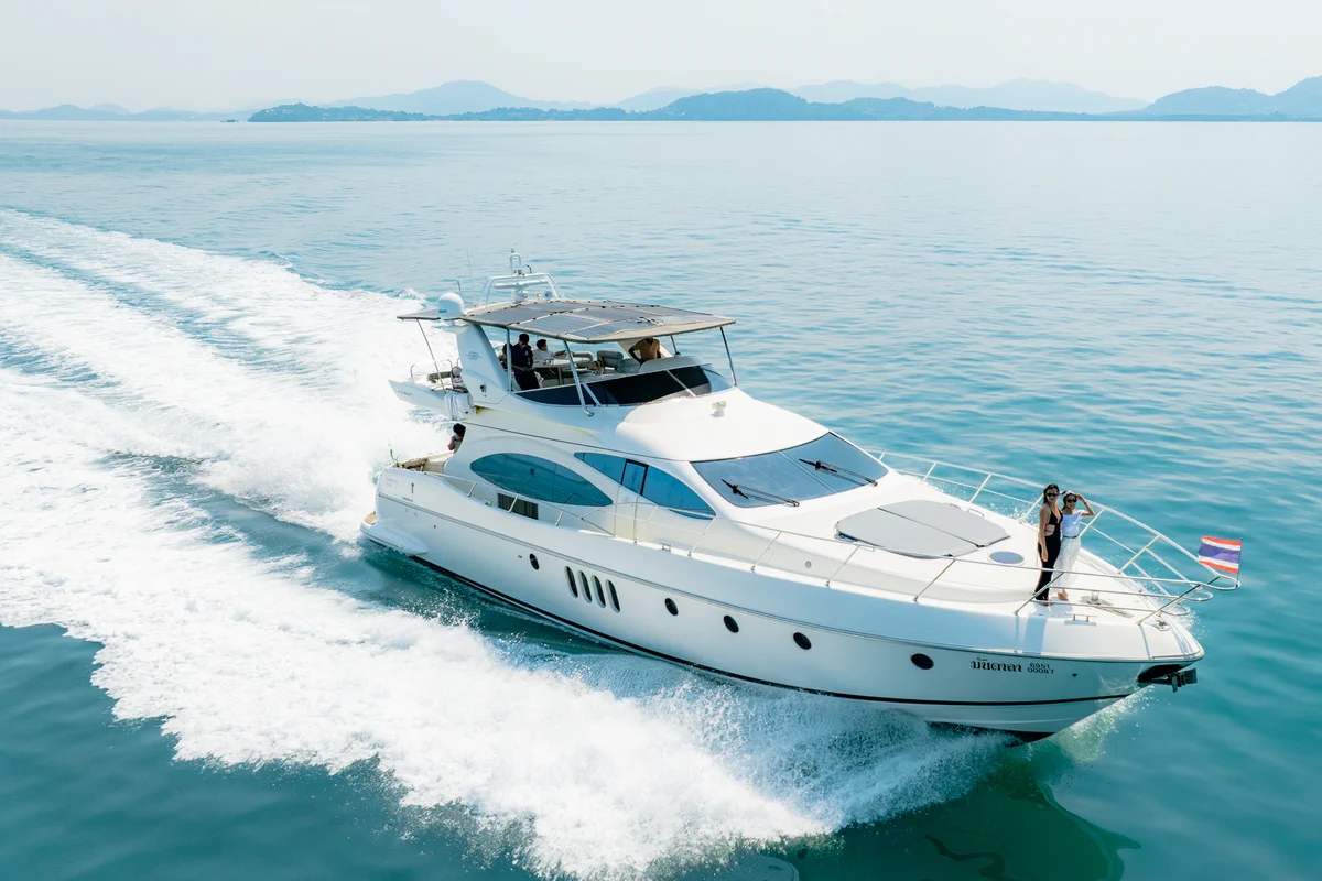 Azimut 68 _32