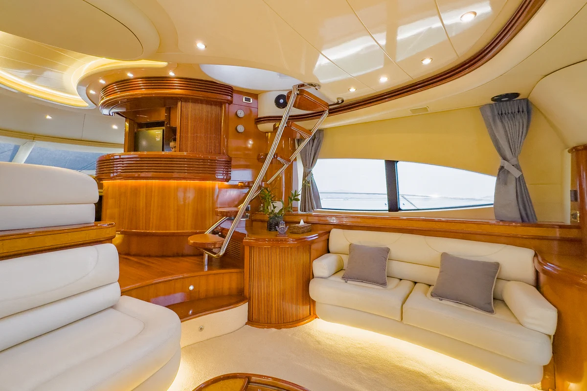 Azimut 68 _69