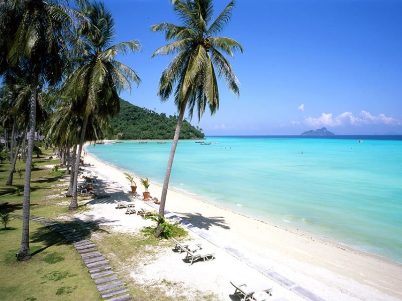 Phi_Phi_Village_Beach_Resort_